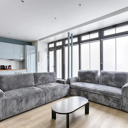 Au Coeur De Batignolles Avec Salon Tv * Paris